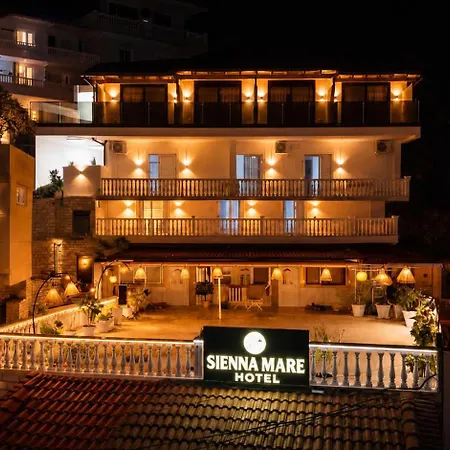 Sienna Mare *